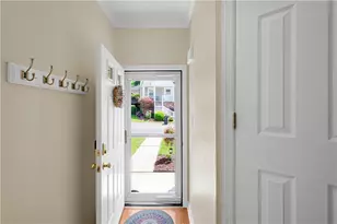 197 Old Village Ln, Bethel Park, PA 15102 - Photo 6