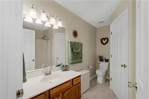 197 Old Village Ln, Bethel Park, PA 15102 - Photo 22