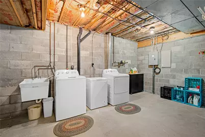 197 Old Village Ln, Bethel Park, PA 15102 - Photo 32