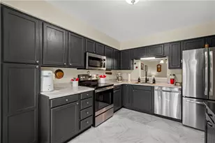197 Old Village Ln, Bethel Park, PA 15102 - Photo 8