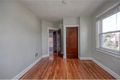 121 W Stanton Ct, Pittsburgh, PA 15201 - Photo 12