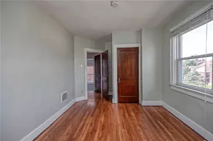 121 W Stanton Ct, Pittsburgh, PA 15201 - Photo 12