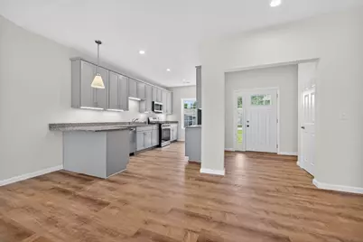 344 Cherokee Drive, Chippewa Township, PA 15010 - Photo 2