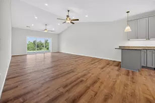 344 Cherokee Dr, Chippewa Township, PA 15010 - Photo 10