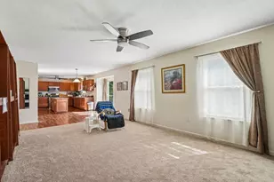304 Maplewood Ln, Imperial, PA 15126 - Photo 10
