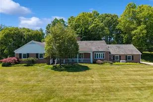 735 Laurel Dr, Ligonier Township, PA 15658 - Photo 1
