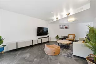 5545 Forbes Ave, Pittsburgh, PA 15217 - Photo 16