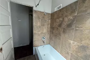 300 Langley Ave, Pittsburgh, PA 15214 - Photo 20