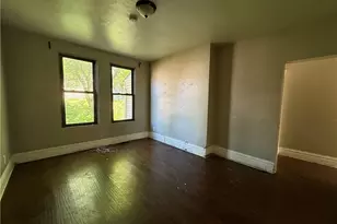 300 Langley Ave, Pittsburgh, PA 15214 - Photo 10