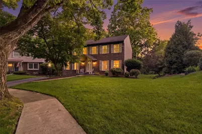 864 Eisenhower Dr, Pittsburgh, PA 15228 - Photo 1