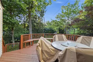 864 Eisenhower Dr, Pittsburgh, PA 15228 - Photo 26