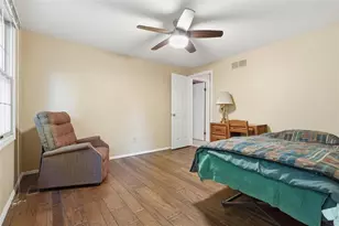 864 Eisenhower Dr, Pittsburgh, PA 15228 - Photo 34