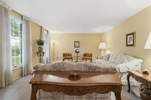 864 Eisenhower Dr, Pittsburgh, PA 15228 - Photo 6
