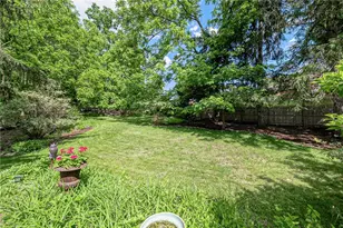 1005 Middle Rd, Pittsburgh, PA 15116 - Photo 6