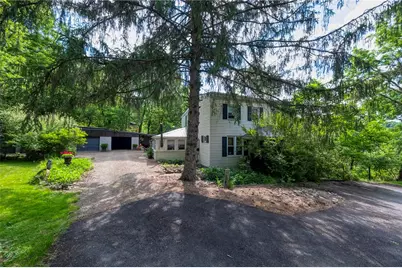 1005 Middle Road, Pittsburgh, PA 15116 - Photo 2