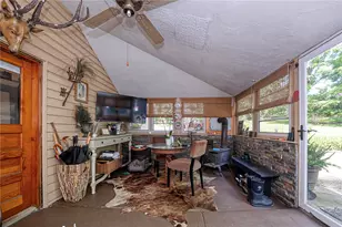 1005 Middle Rd, Pittsburgh, PA 15116 - Photo 8