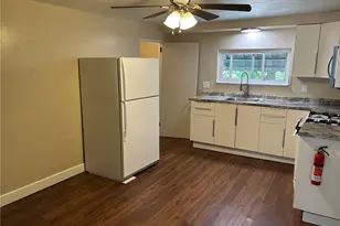 931 Hilltop St, Munhall, PA 15120 - Photo 6