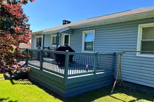 11 Evergreen Dr, Hempfield Township, PA 16125 - Photo 6