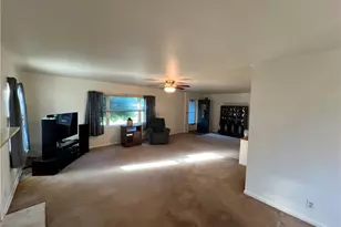 11 Evergreen Dr, Hempfield Township, PA 16125 - Photo 10