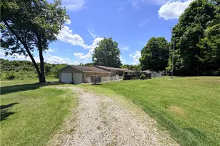 116 E Millsboro Rd, Luzerne Township, PA 15433 - Photo 12