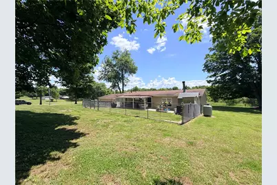 116 E Millsboro Rd, Luzerne Township, PA 15433 - Photo 4