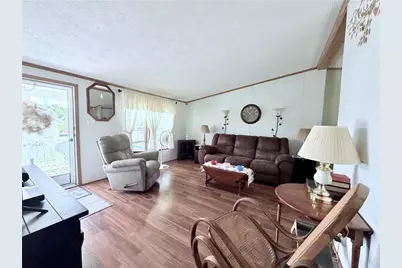 116 E Millsboro Rd, Luzerne Township, PA 15433 - Photo 14