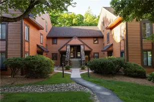 3006 Swiss Mountain Dr, Seven Springs, PA 15622 - Photo 2
