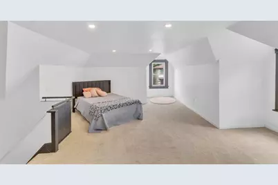 8 Marie Ave, Pittsburgh, PA 15202 - Photo 20