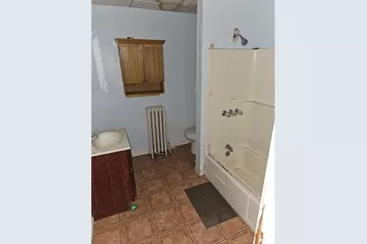 300 Longfellow St, Vandergrift, PA 15690 - Photo 20