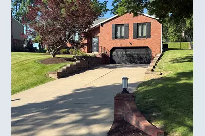 979 Westchester Road, South Park, PA 15129 - Photo 2