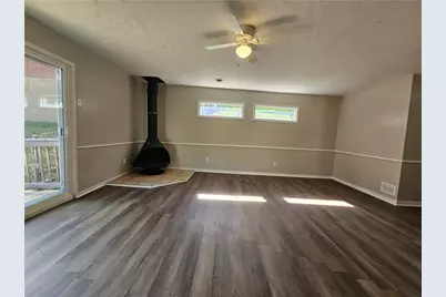 147 Lea St, Munhall, PA 15120 - Photo 10