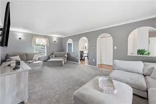 711 Es Farms Dr, Cranberry Township, PA 16066 - Photo 4