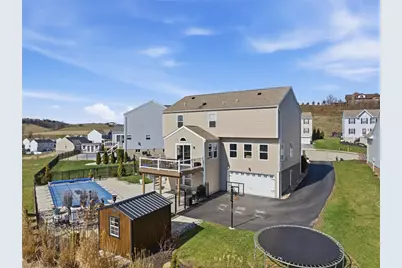 133 Azalea Cir, Rostraver, PA 15012 - Photo 2
