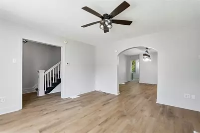 709 E 14th Ave., Munhall, PA 15120 - Photo 6