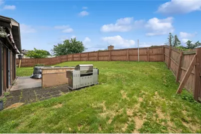 4044 Briarwood Dr, Hempfield Township, PA 15644 - Photo 38