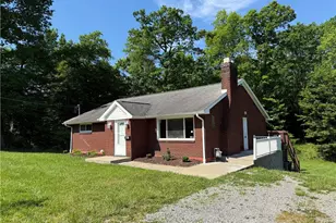 111 N Cascade St, New Castle, PA 16101 - Photo 1