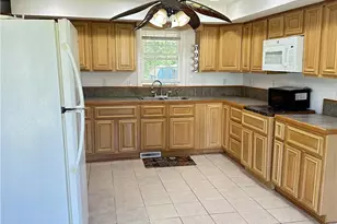 1127 Don St, Monaca, PA 15061 - Photo 8
