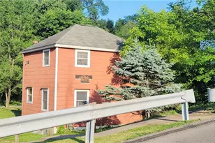725 East Dr, Clairton, PA 15025 - Photo 2