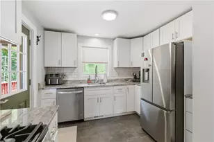 3384 Columbia Dr, Pittsburgh, PA 15234 - Photo 12