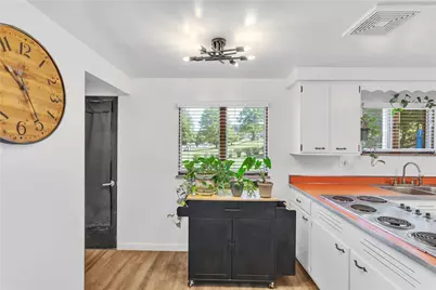 384 Orr Ave, Allegheny Township, PA 15613 - Photo 12