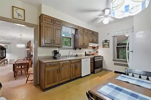 2907 Old Plank Rd, Neshannock Township, PA 16105 - Photo 6