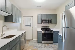 5607 Elmer St, Pittsburgh, PA 15232 - Photo 10