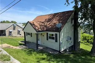 26 Lavonne Ave, North Charleroi, PA 15022 - Photo 2
