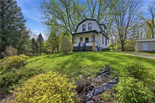 1239 Rebecca St, New Castle, PA 16101 - Photo 1