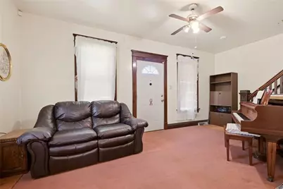 1239 Rebecca St, New Castle, PA 16101 - Photo 4