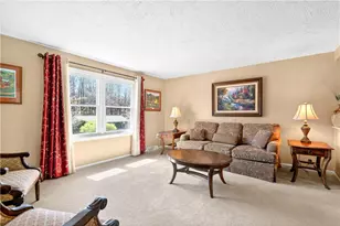 625 Stamford Dr, Hempfield Township, PA 15601 - Photo 14