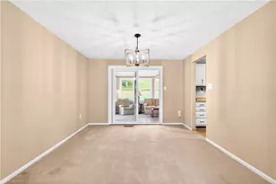 625 Stamford Dr, Hempfield Township, PA 15601 - Photo 10