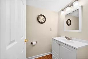 625 Stamford Dr, Hempfield Township, PA 15601 - Photo 24