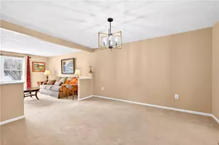 625 Stamford Dr, Hempfield Township, PA 15601 - Photo 6