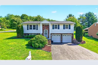 625 Stamford Drive, Hempfield Township, PA 15601 - Photo 1